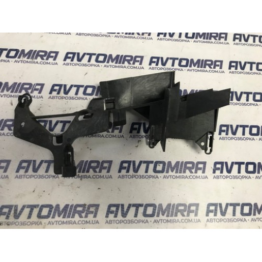 Кронштейн двери передней левой  Ford Mondeo 4 2007-2014 7S71A219A65BH